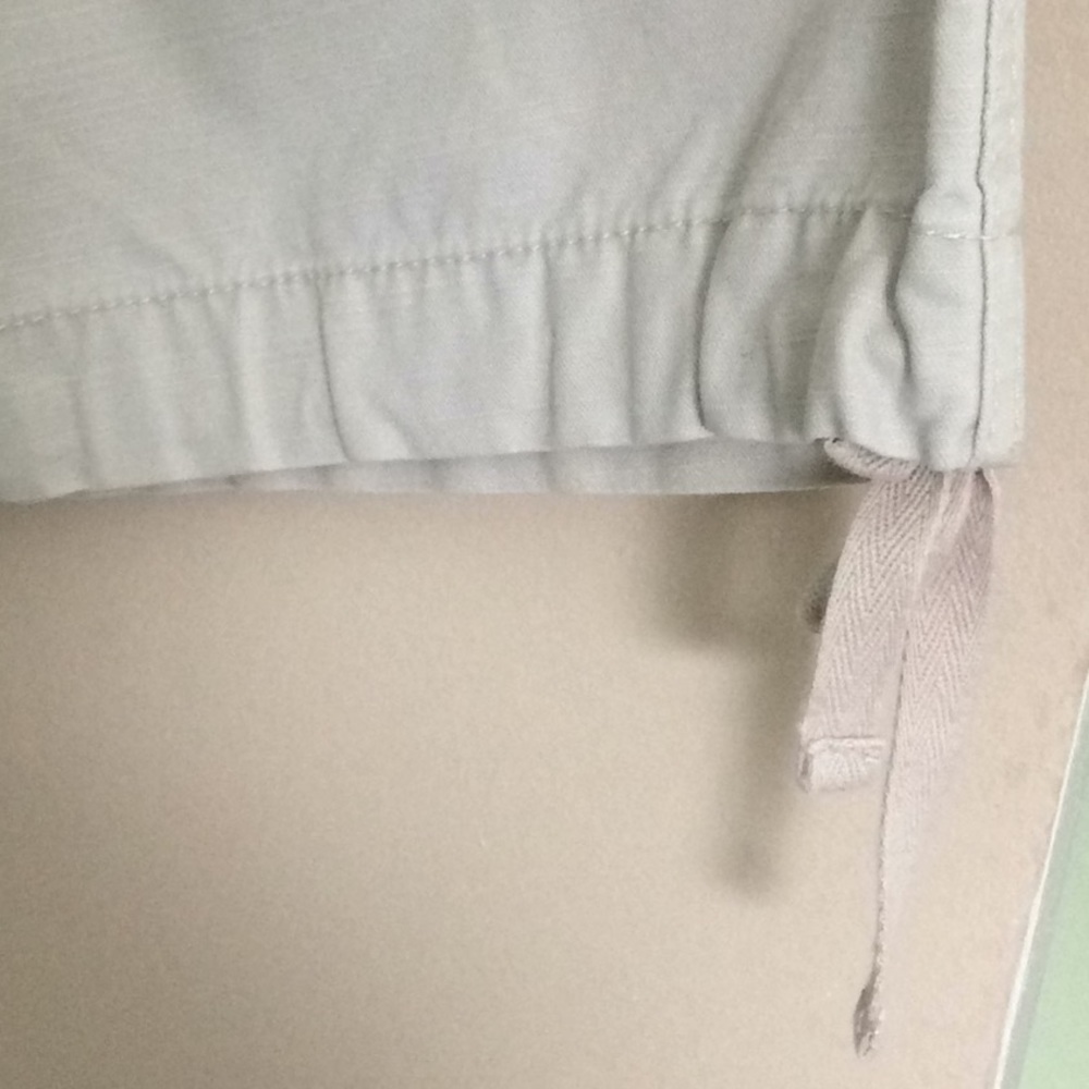 Capris - Picture 2 of 8